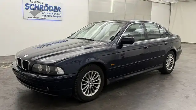 BMW 525 525i Limousine