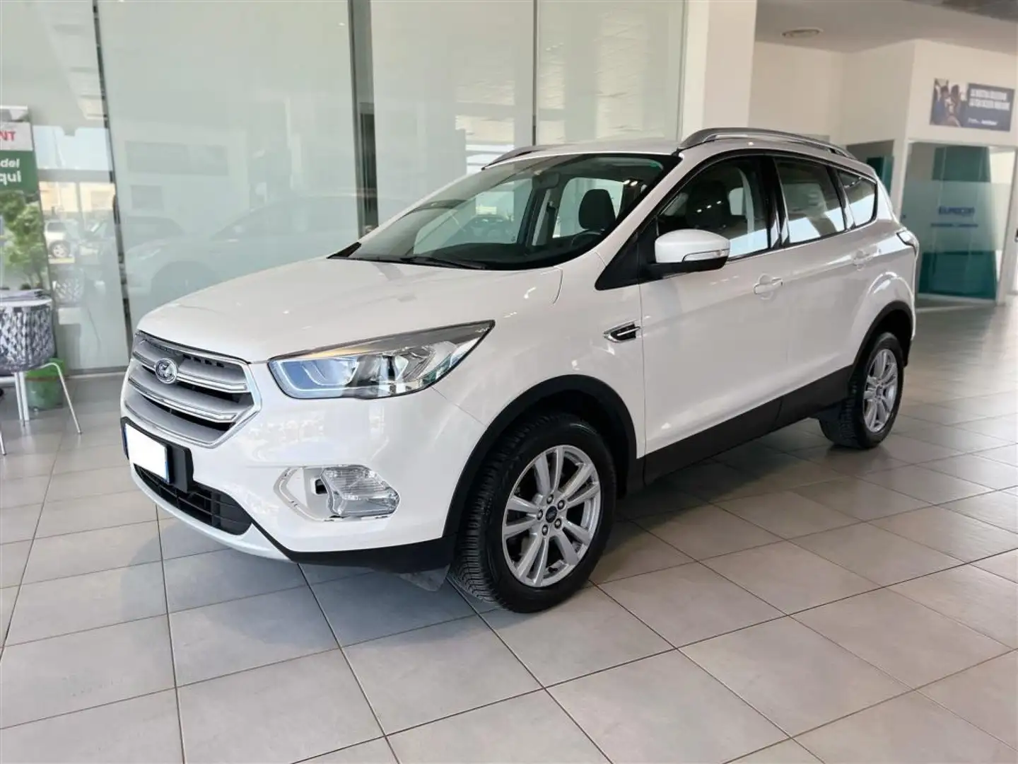 Ford Kuga Business Edition 2.0 tdi 120cv Auto 36 MESI DI GAR Blanco - 1
