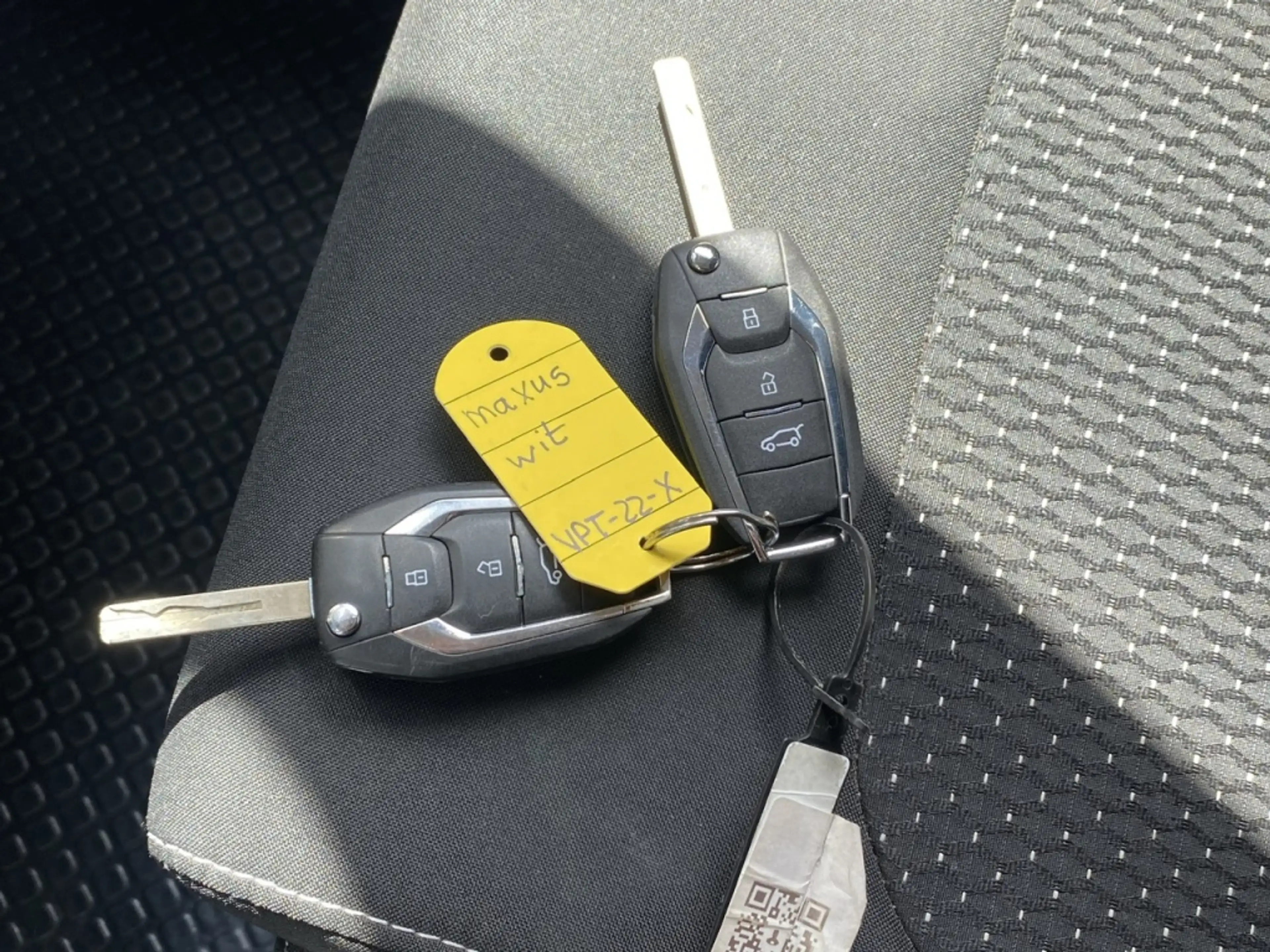Maxus eDeliver 3 SWB 53 kWh — photo 35