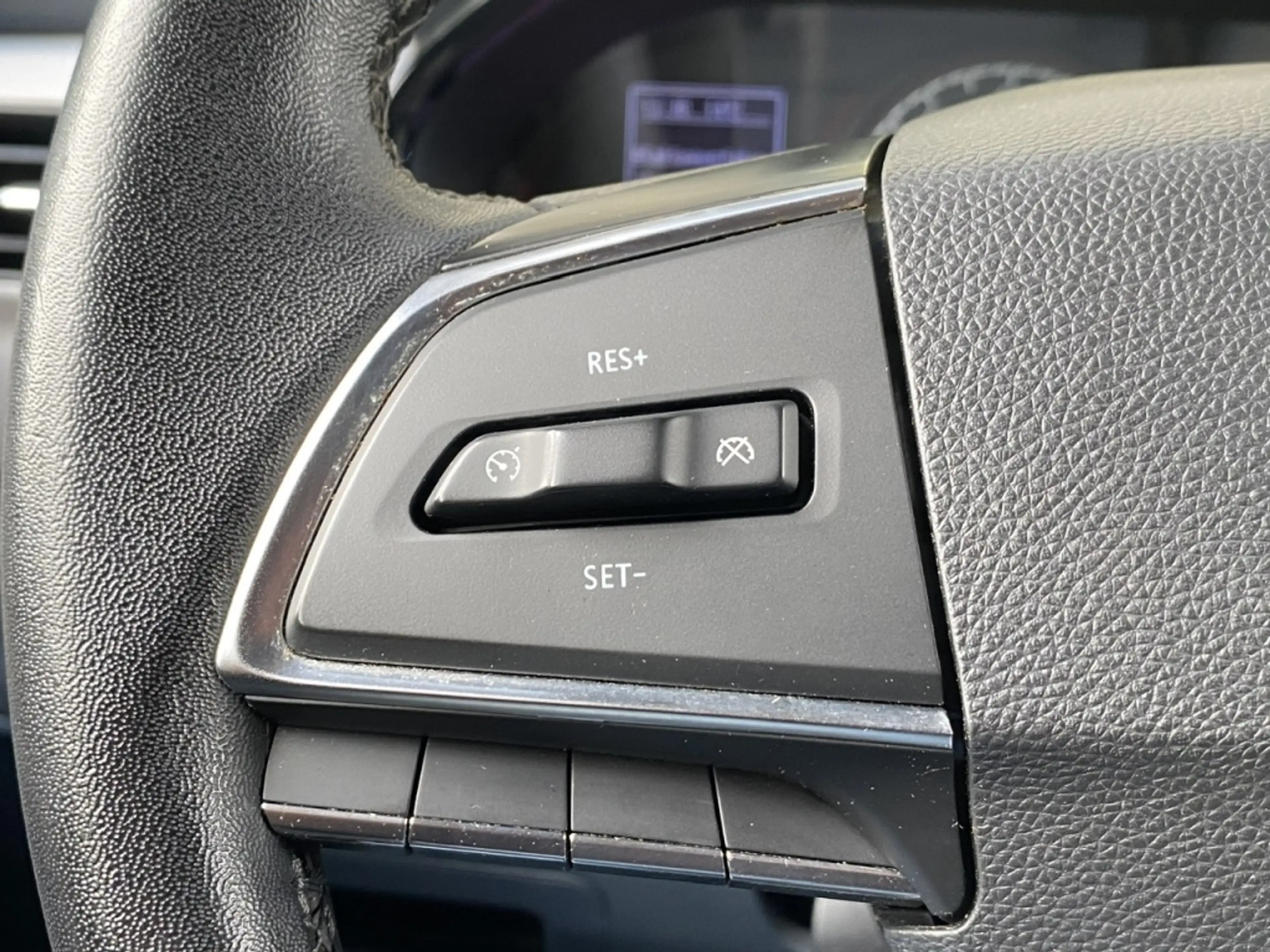 Maxus eDeliver 3 SWB 53 kWh — photo 17
