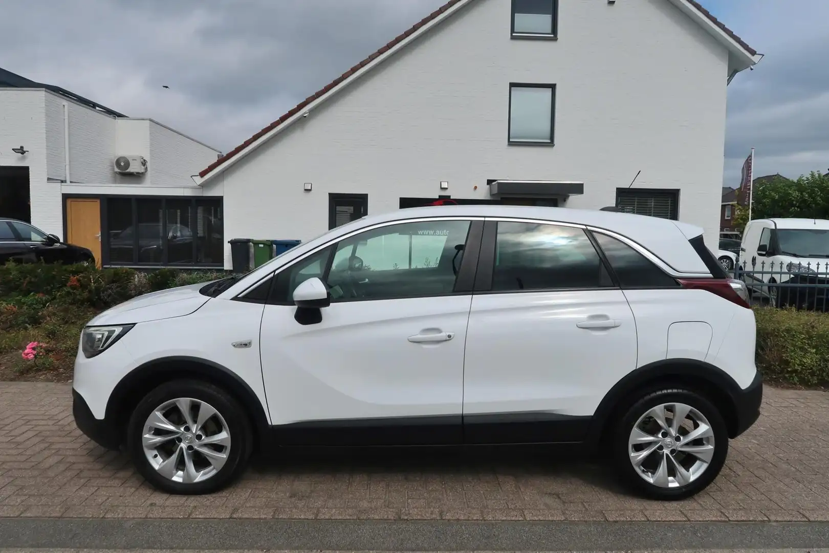 Opel Crossland X 1.2 Turbo Aut NAVIGATIE|CAMERA|RIJSTROOK|AIRCO|CAR Wit - 2