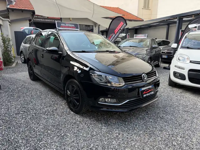 Volkswagen Polo view 2