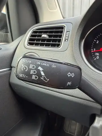 Volkswagen Polo view 11