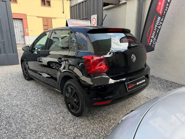 Volkswagen Polo view 4