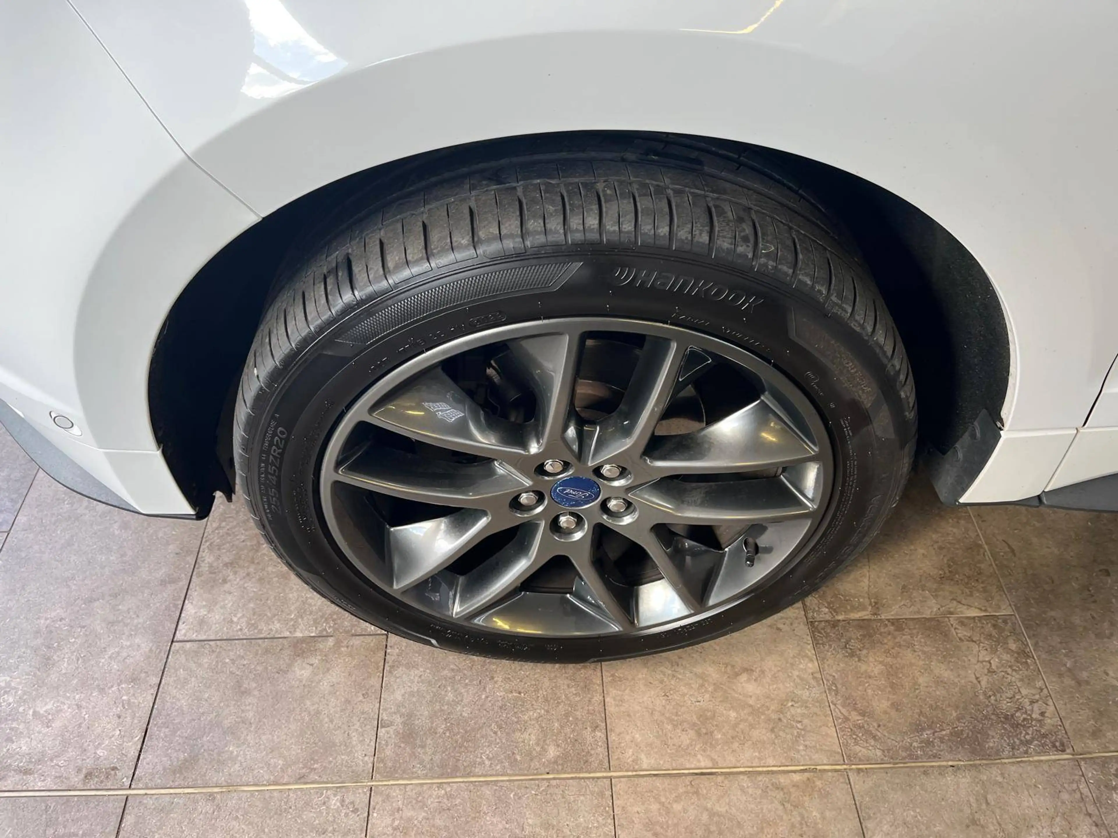 Ford Edge Sport 4x4 — photo 12