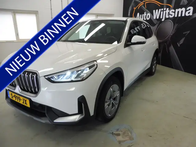 BMW iX1 xDrive30 Launch Edition 67 kWh SOH 93.9% Camera |