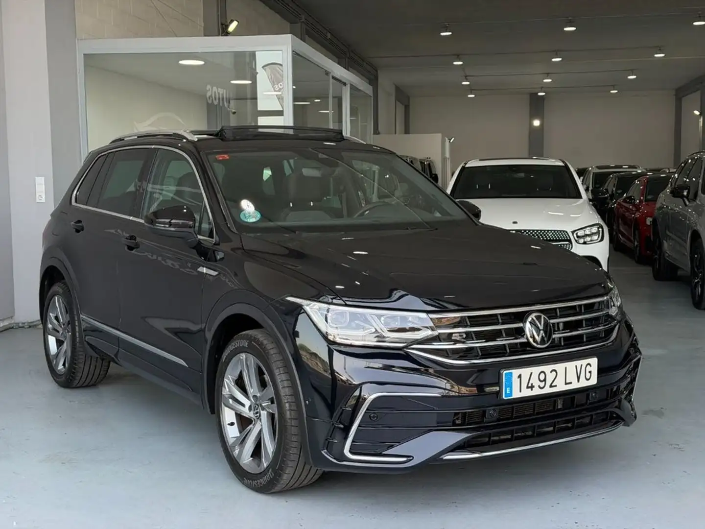 Volkswagen Tiguan 2.0TDI R-Line 4Motion DSG 110kW Negro - 2