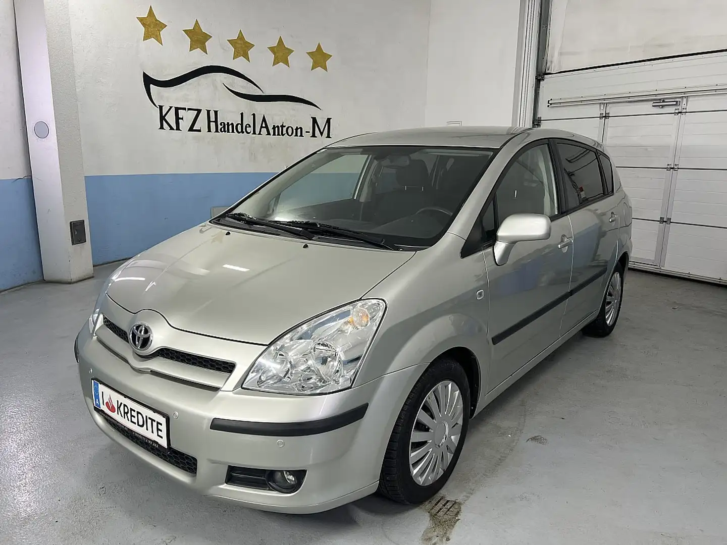 Toyota Corolla Verso 2,2 D-4D 135 Linea Sol Ds. * SOFORT FINANZIERUN... Grau - 1