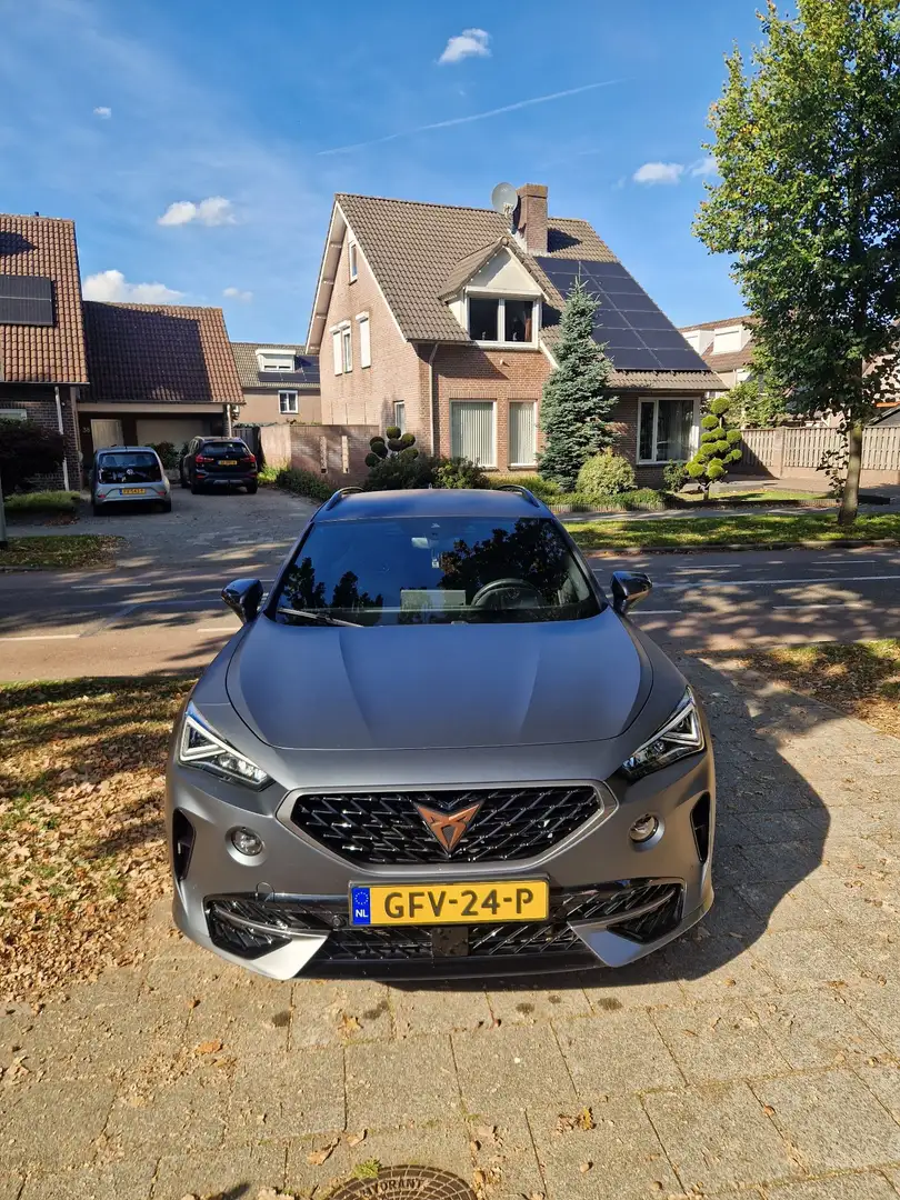 CUPRA Formentor VZ5 Cupra Formentor 1.4 eHybrid dealer onderhouden Grey - 2