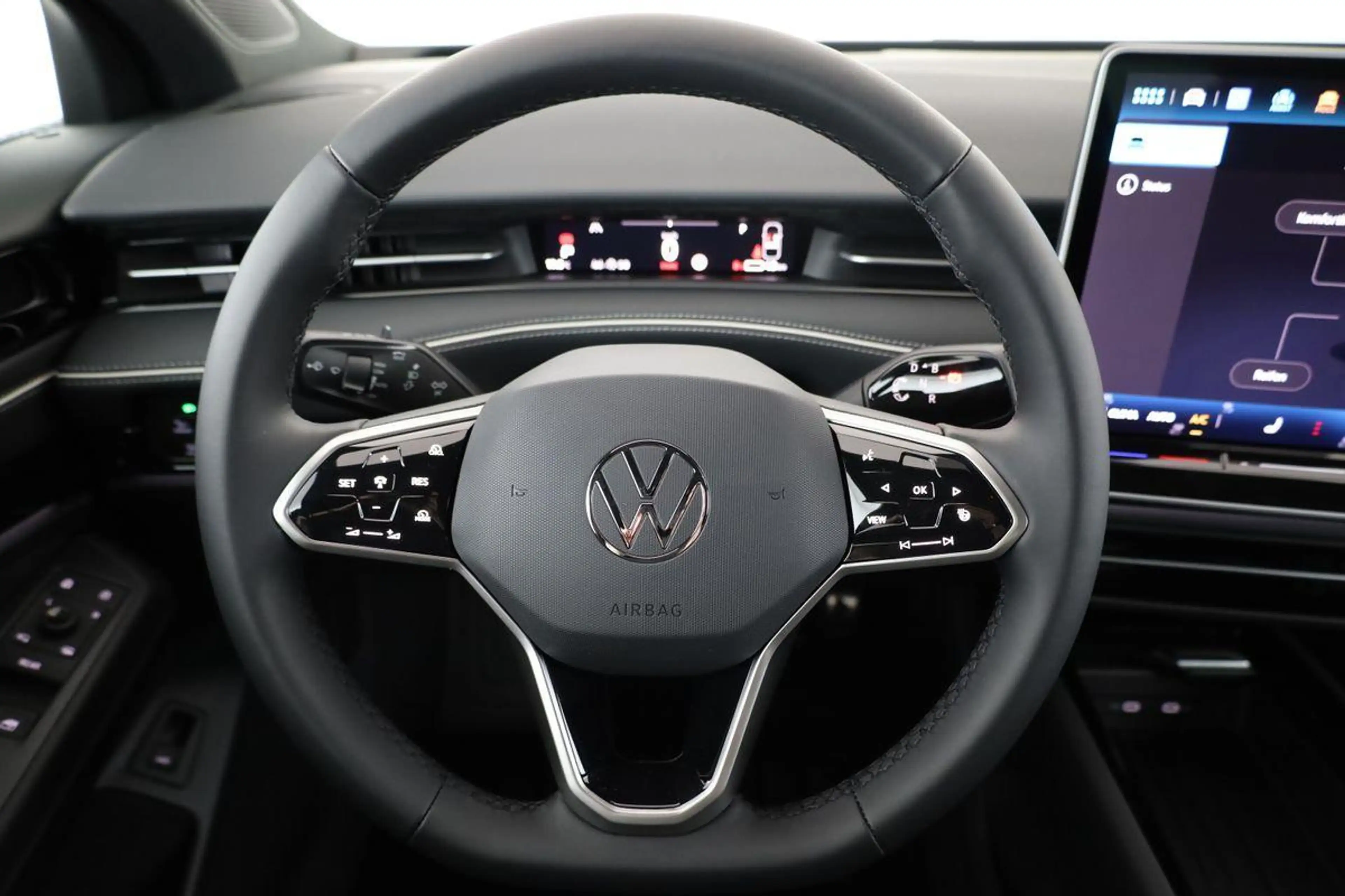 Volkswagen ID.7 Pro 210 kW Tourer Black, AHK, HuD, IQ.Light, IQ... — photo 5