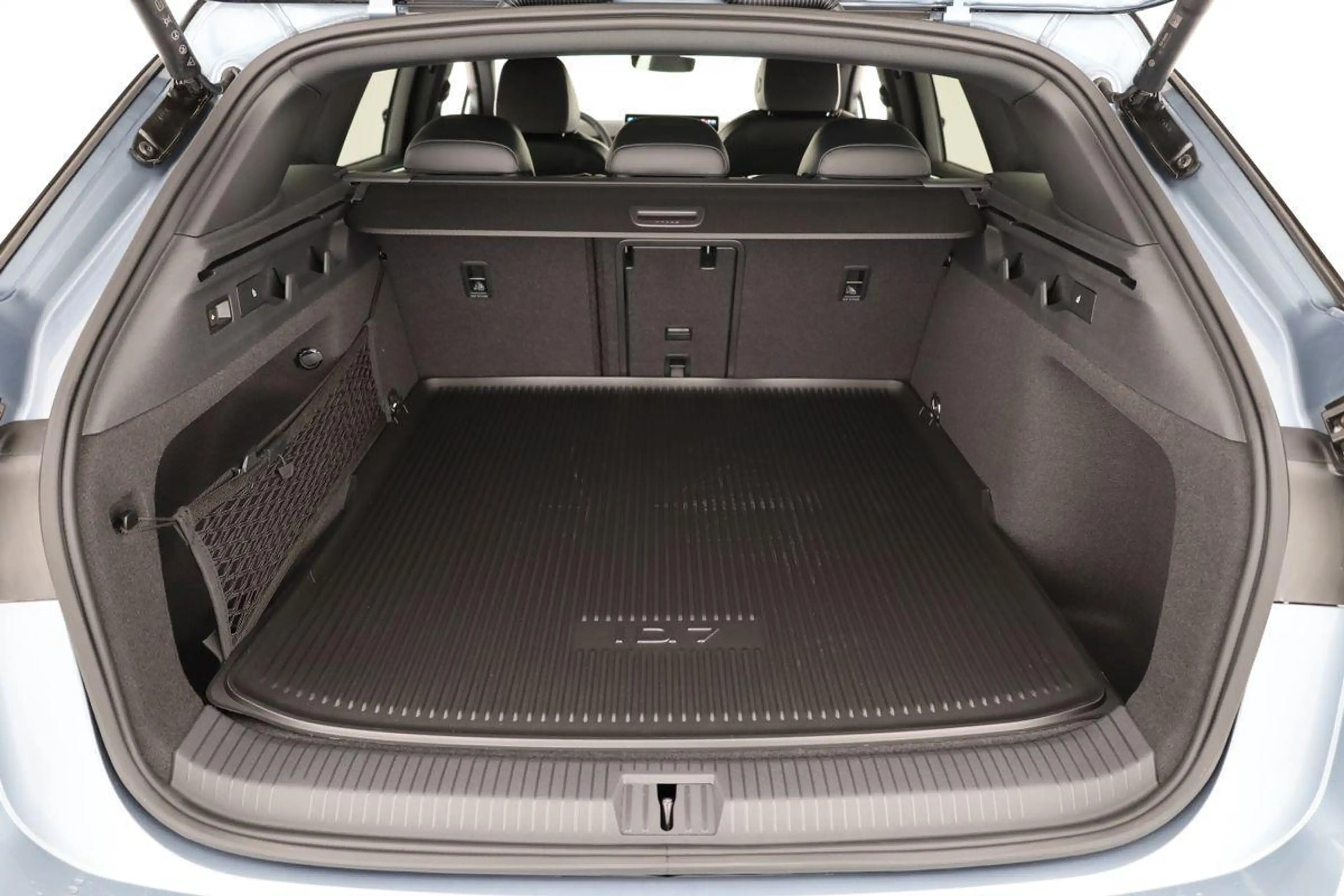 Volkswagen ID.7 Pro 210 kW Tourer Black, AHK, HuD, IQ.Light, IQ... — photo 12
