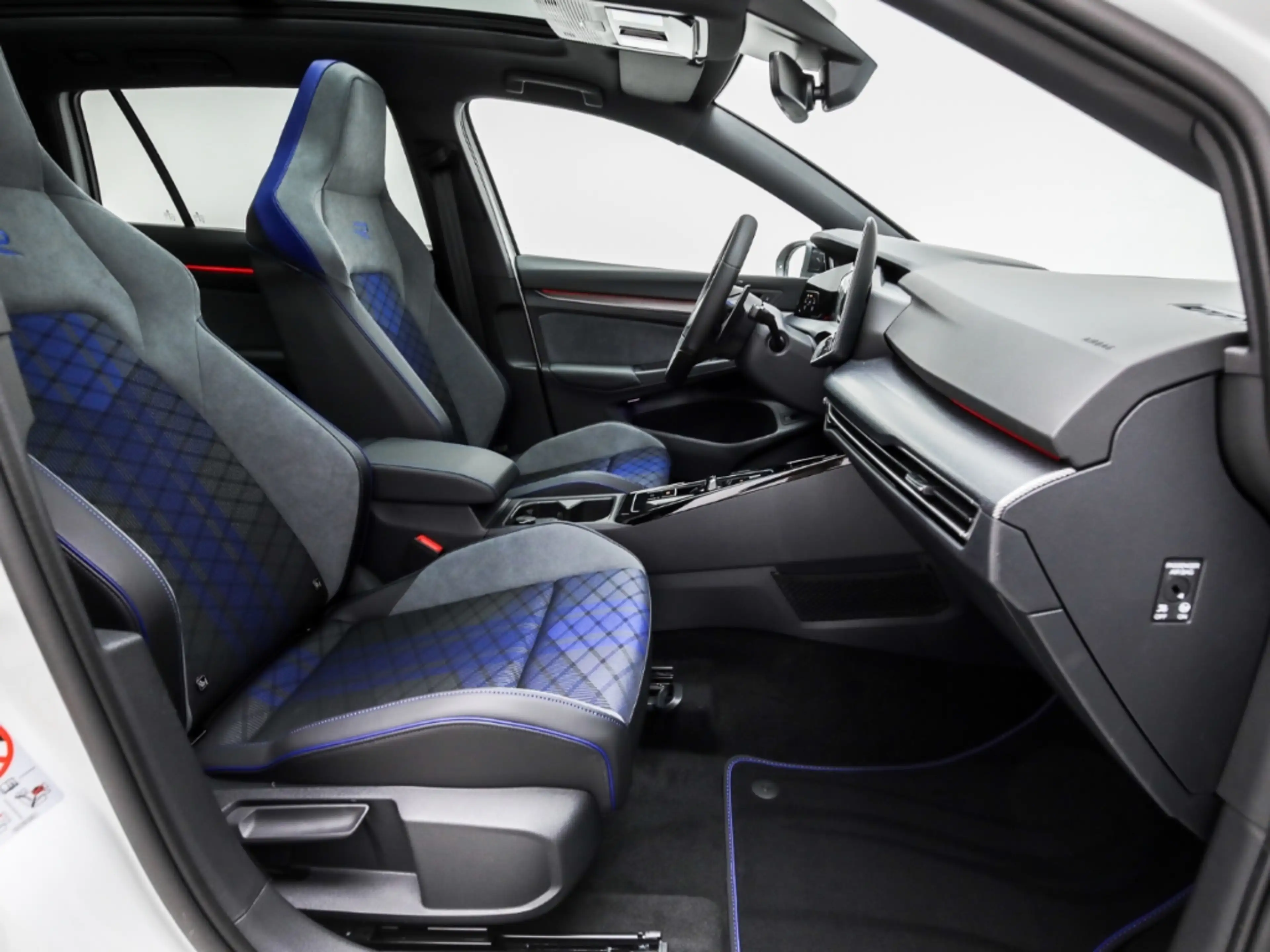 Volkswagen Golf R Variant 2.0 TSI 4M DSG AHK Pano HuD Harman Kardon — photo 10