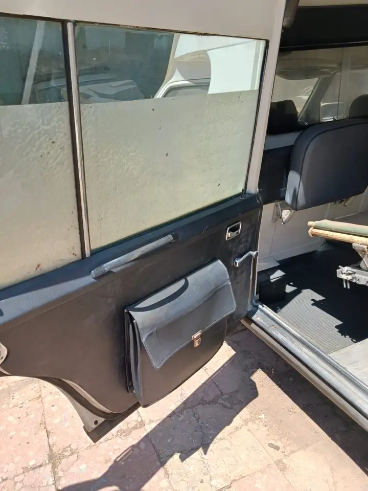 Mercedes-Benz 250 Ambulance, foto 12