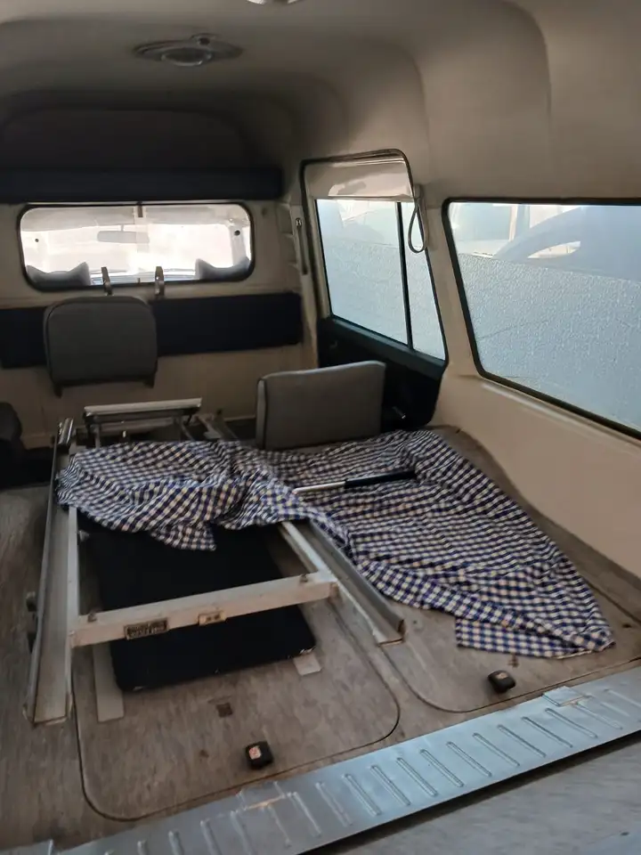 Mercedes-Benz 250 Ambulance, foto 9