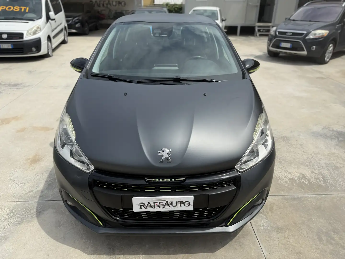 Peugeot 208 208 5p 1.2 puretech Allure 82cv Gris - 1
