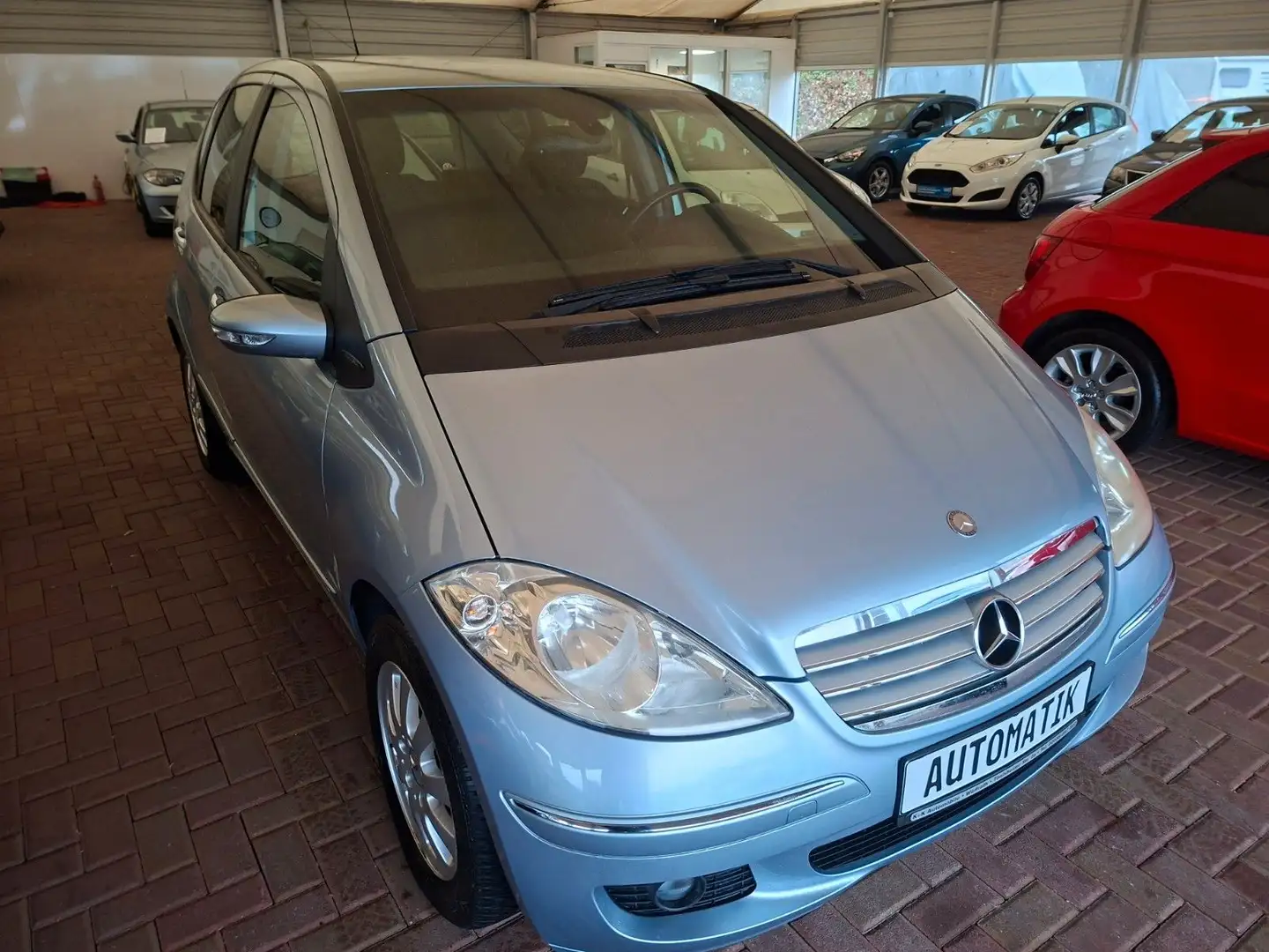 Mercedes-Benz A 150 Automatik Klimaanlage Allwetter AHK Gris - 1