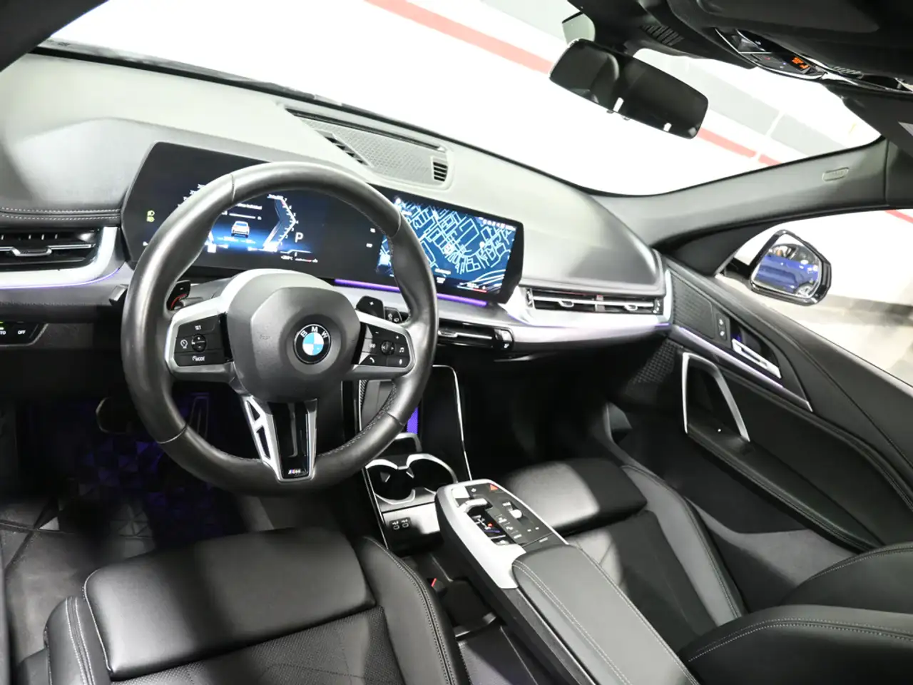 BMW X1 снимка BMW X1