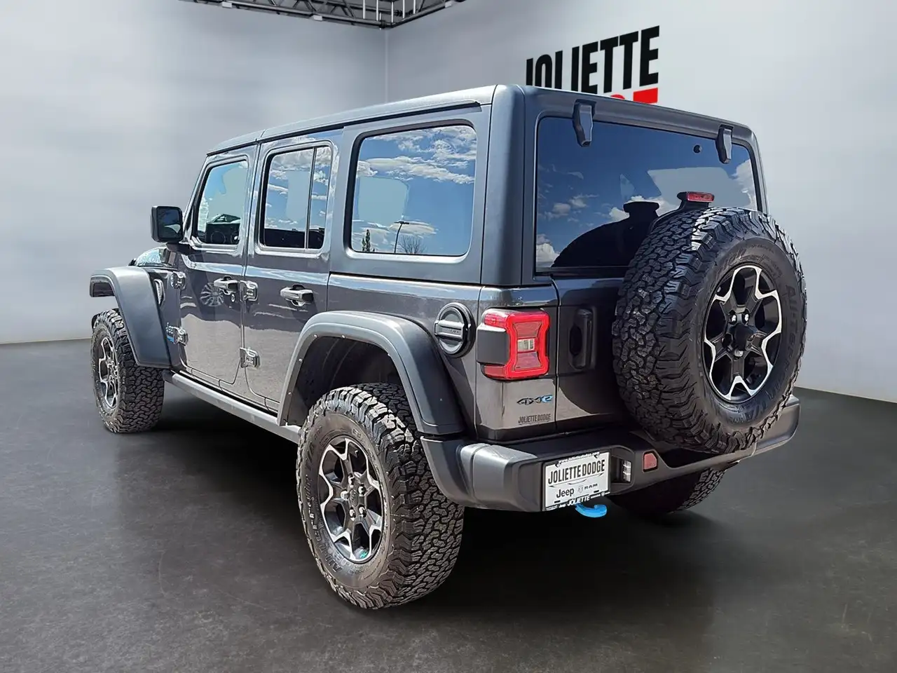 Jeep Wrangler снимка Jeep Wrangler