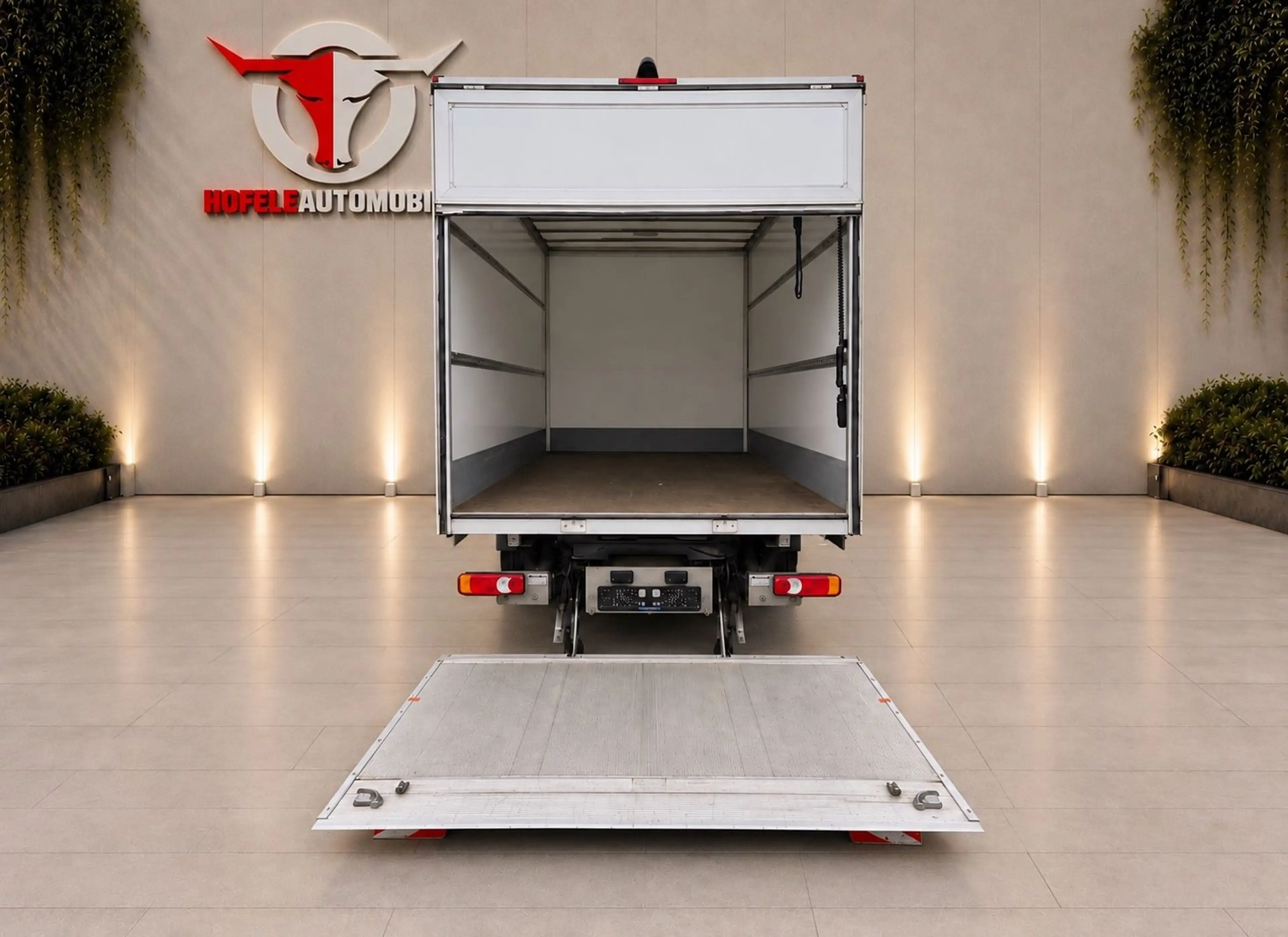 Peugeot Boxer Pritsche Koffer 435 L4 BlueHDi 165 Stop&St — photo 4