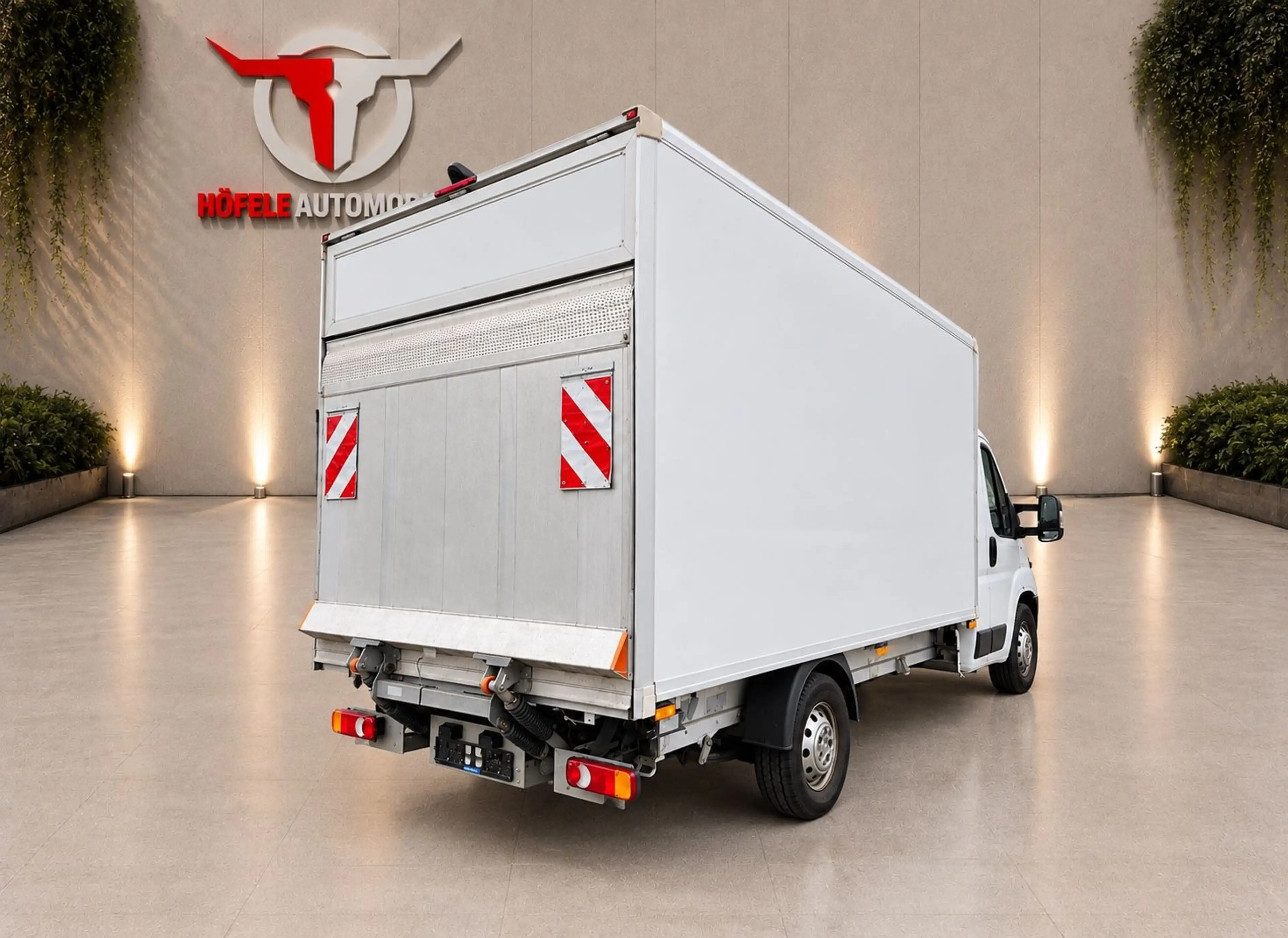 Peugeot Boxer Pritsche Koffer 435 L4 BlueHDi 165 Stop&St — photo 3