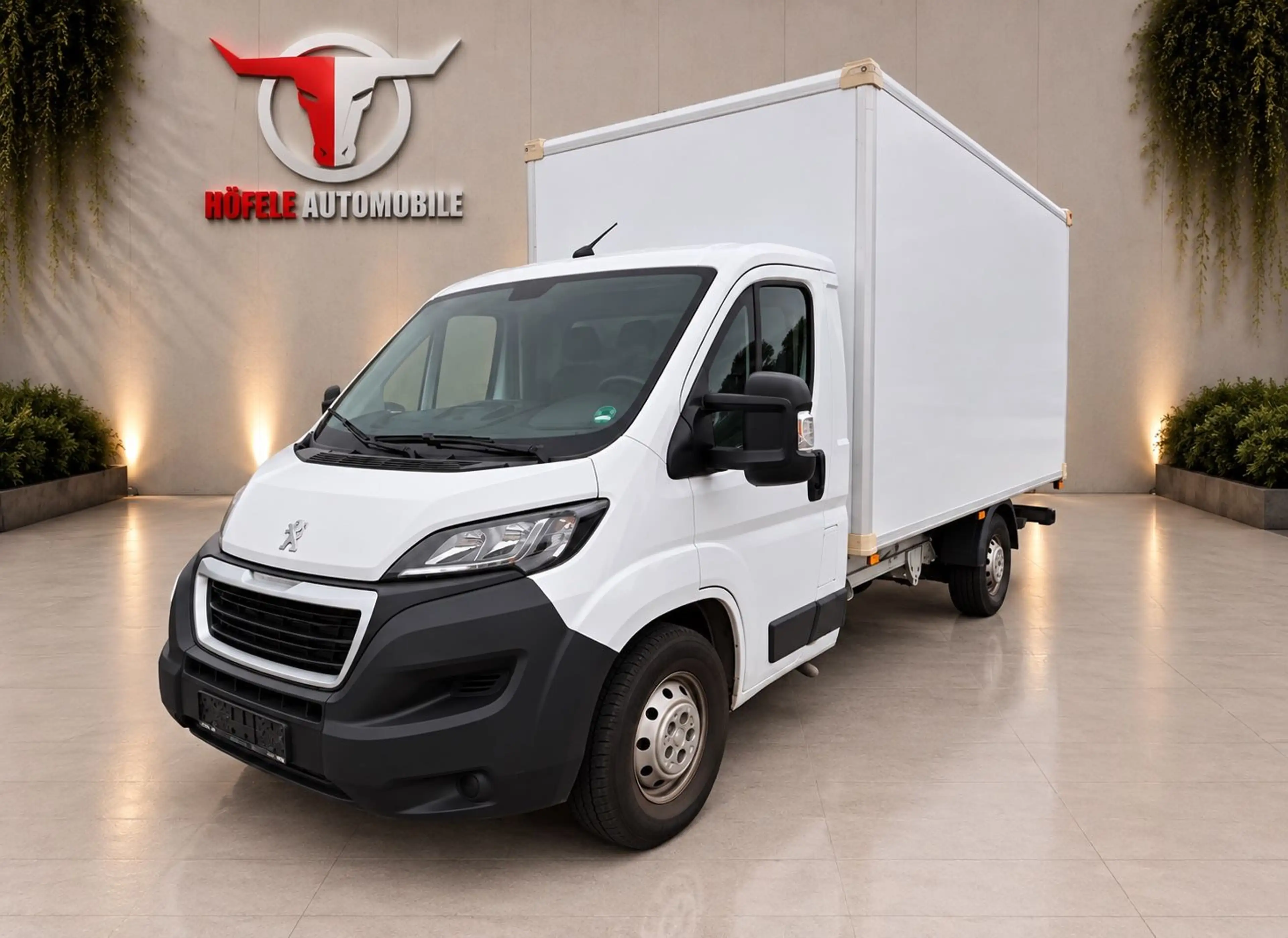 Peugeot Boxer Pritsche Koffer 435 L4 BlueHDi 165 Stop&St