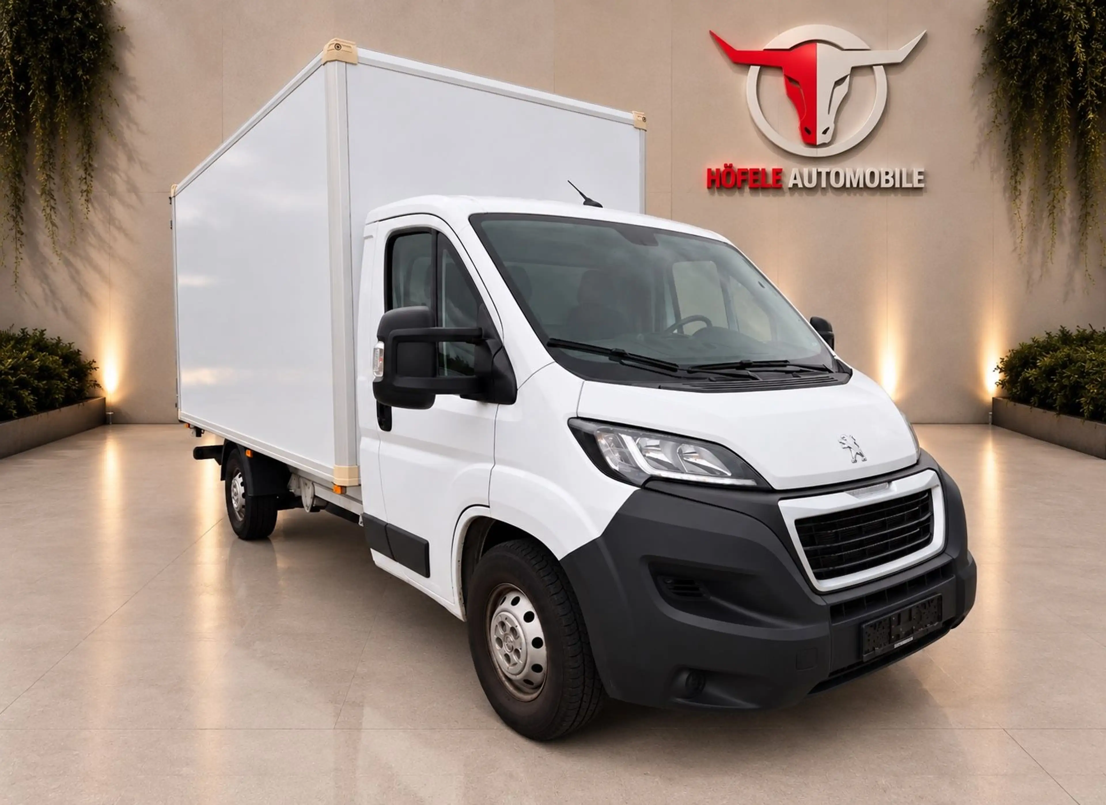 Peugeot Boxer Pritsche Koffer 435 L4 BlueHDi 165 Stop&St — photo 2