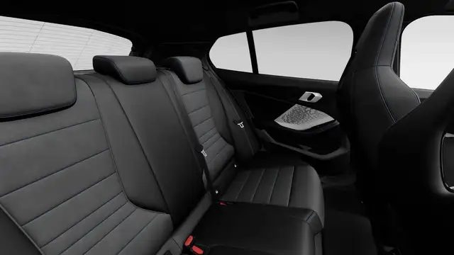 BMW 1 Series view 12