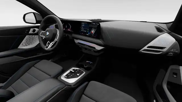 BMW 1 Series view 14