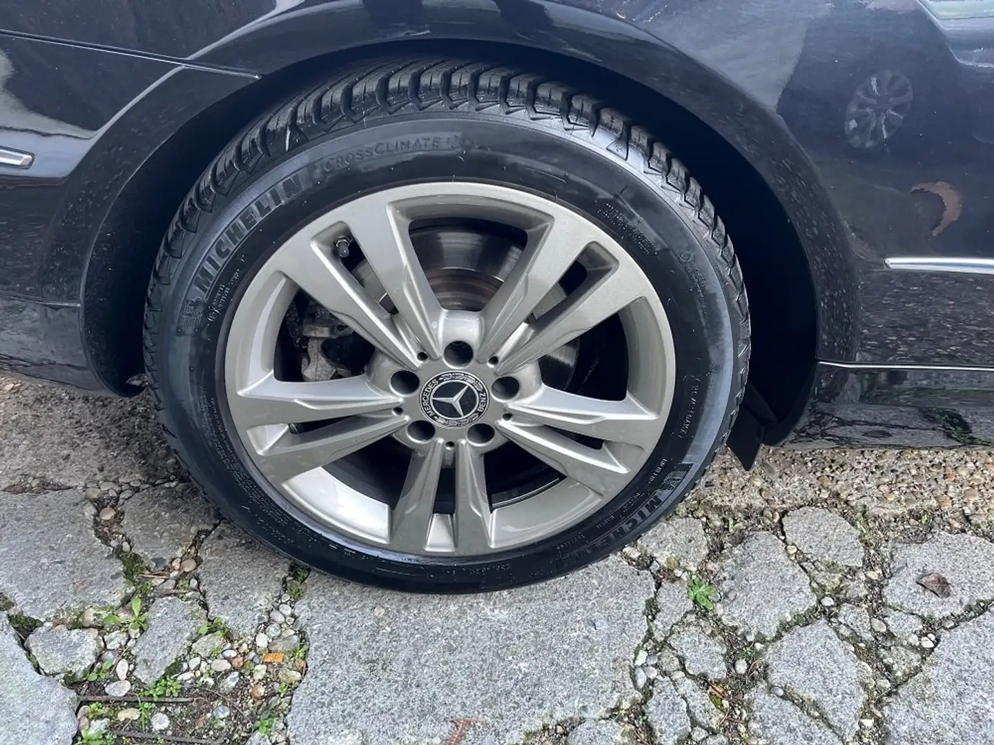 Mercedes-Benz E 220 Classe E Cabriolet 220 d Executive A - 2