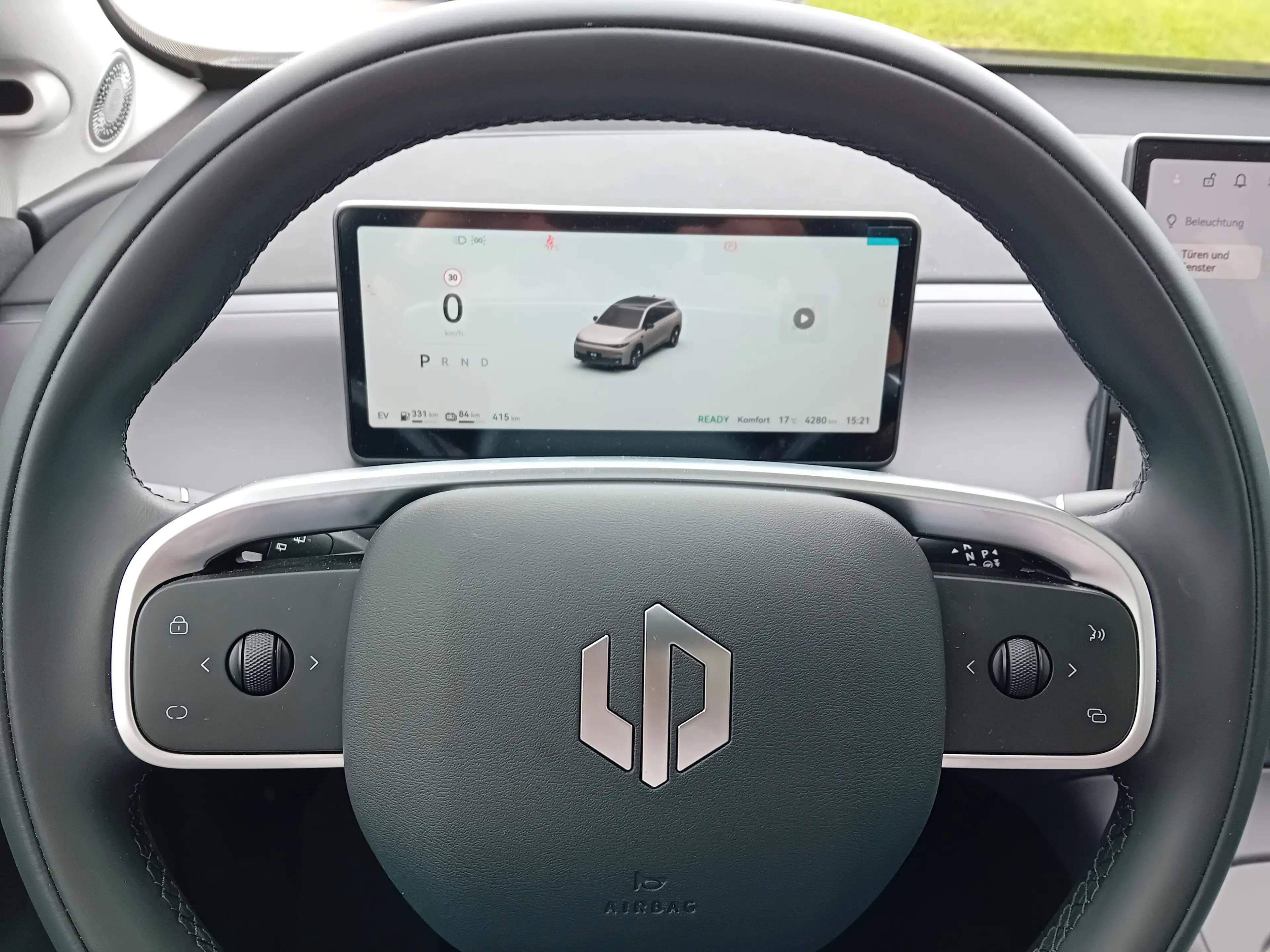 Leapmotor C10 REEV Design Klima SHZ 360° — photo 9