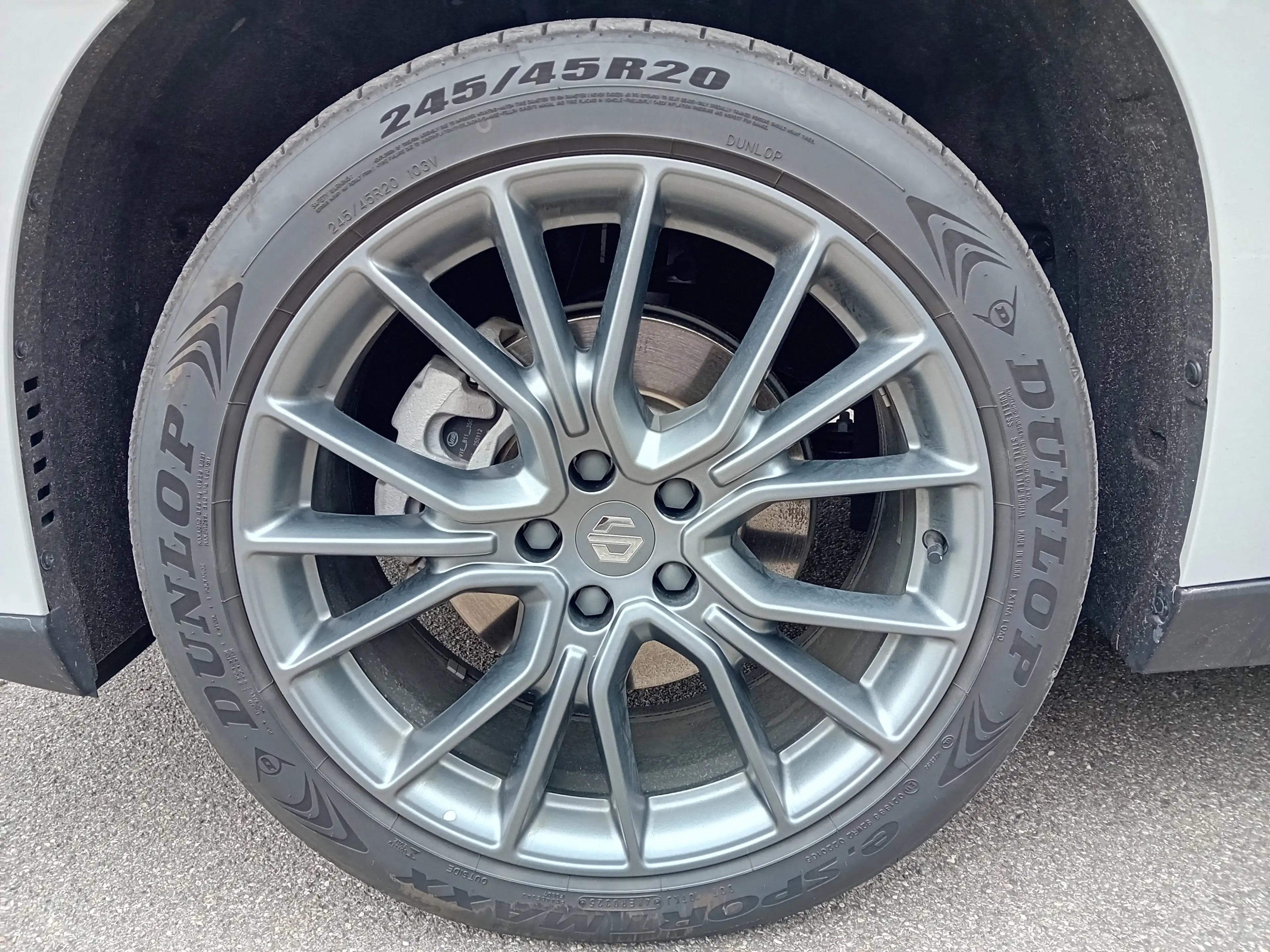Leapmotor C10 REEV Design Klima SHZ 360° — photo 15