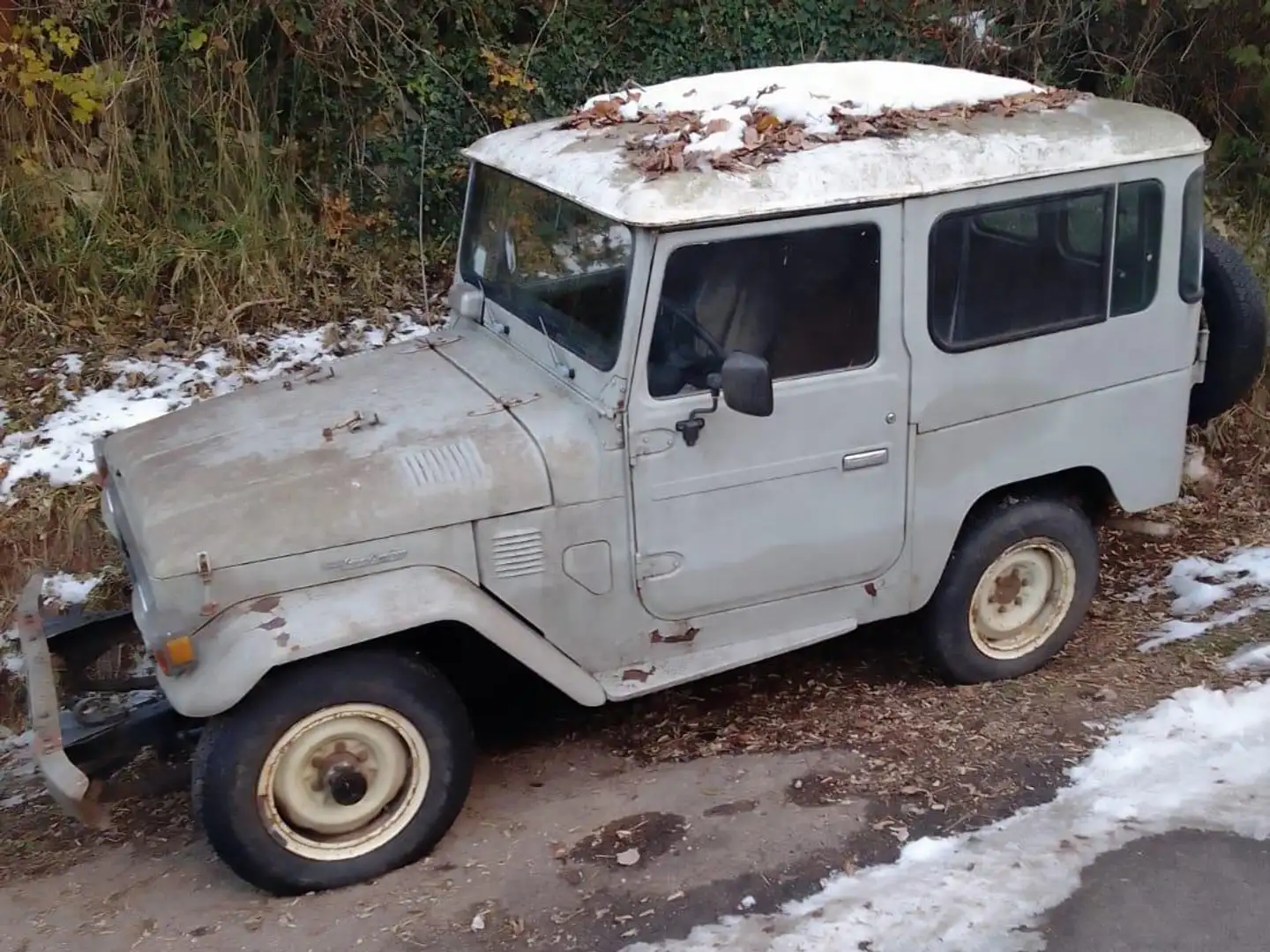 Toyota Land Cruiser Diesel bj40 1976 Beige - 1