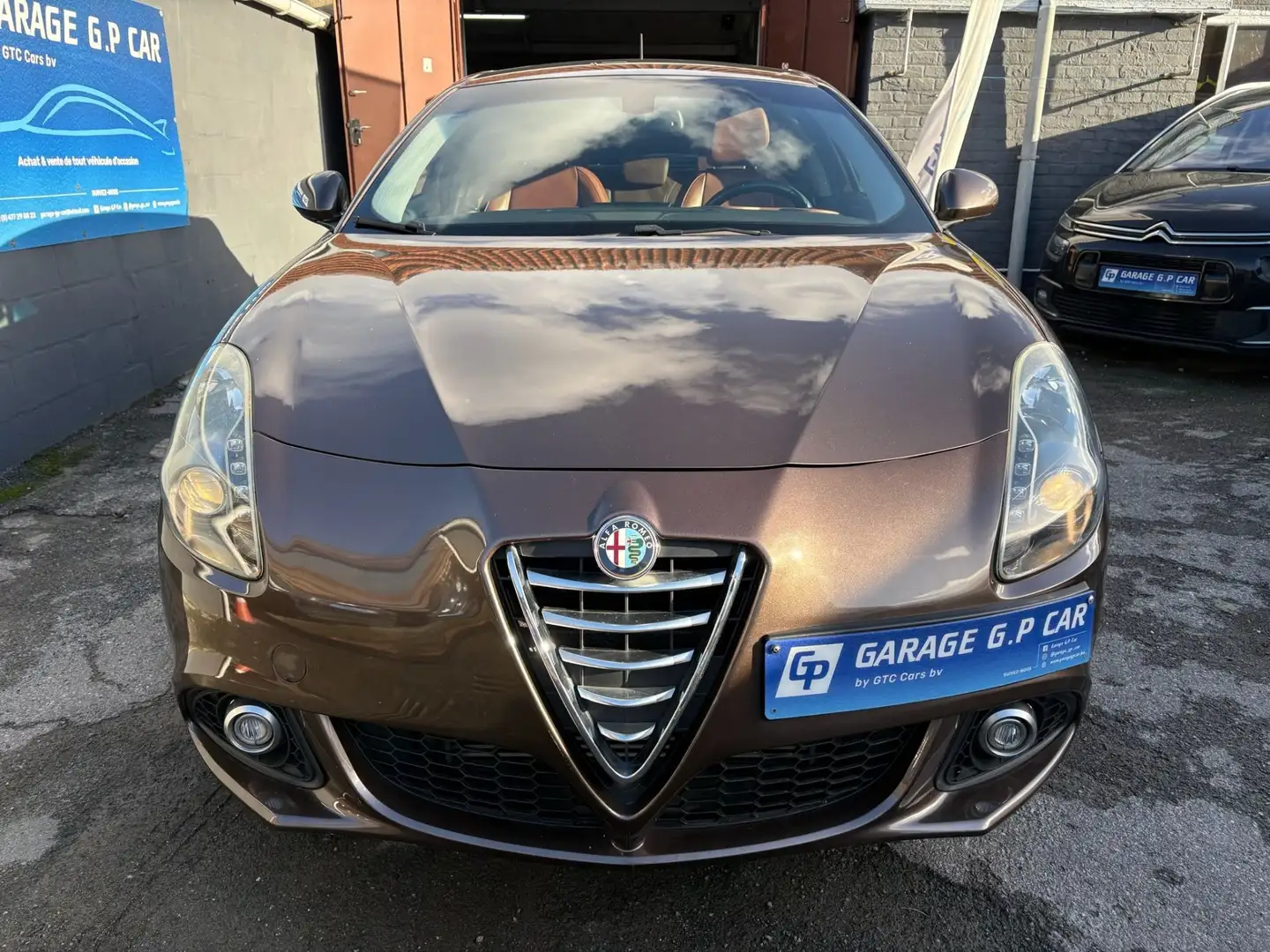Alfa Romeo Giulietta 1.6 JTDm Distinctive Brun - 2