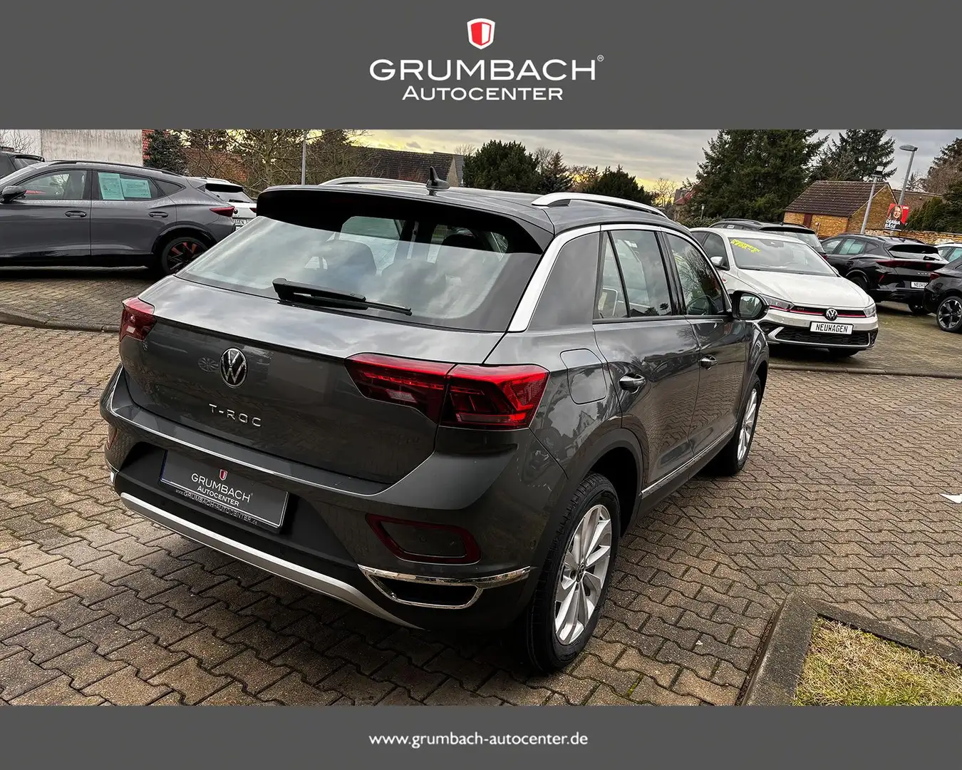 Volkswagen T-Roc 1.5 TSI DSG Style Edition IQ.Assistenz Winter M... Grau - 2