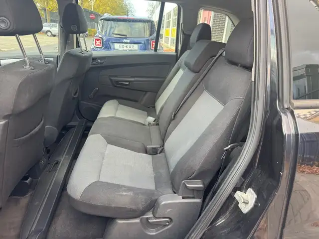 Opel Zafira view 13
