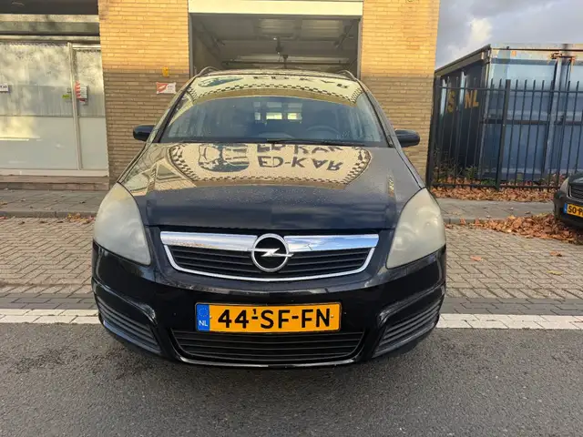 Opel Zafira view 5