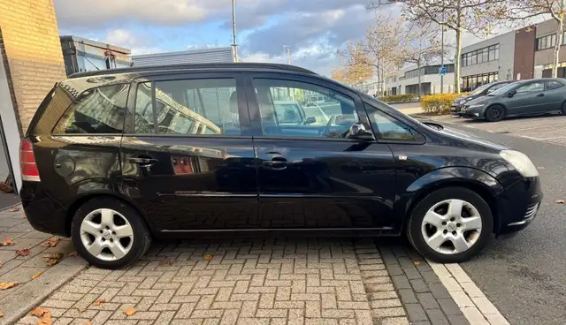 Opel Zafira view 14