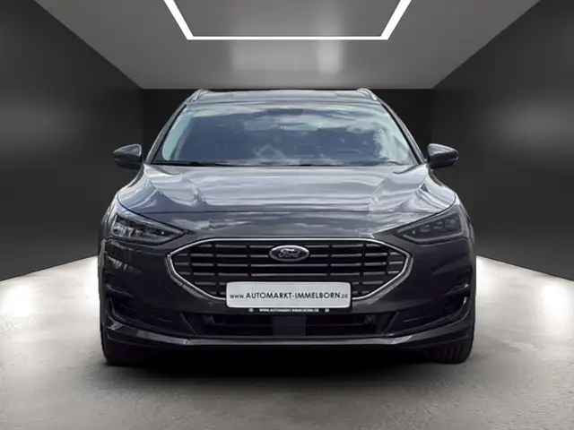 Ford Focus view 9