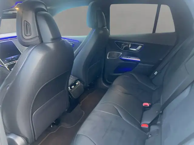 Mercedes-Benz EQE view 8