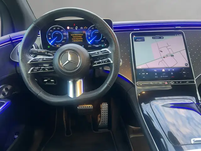 Mercedes-Benz EQE view 9