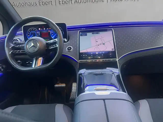 Mercedes-Benz EQE view 10