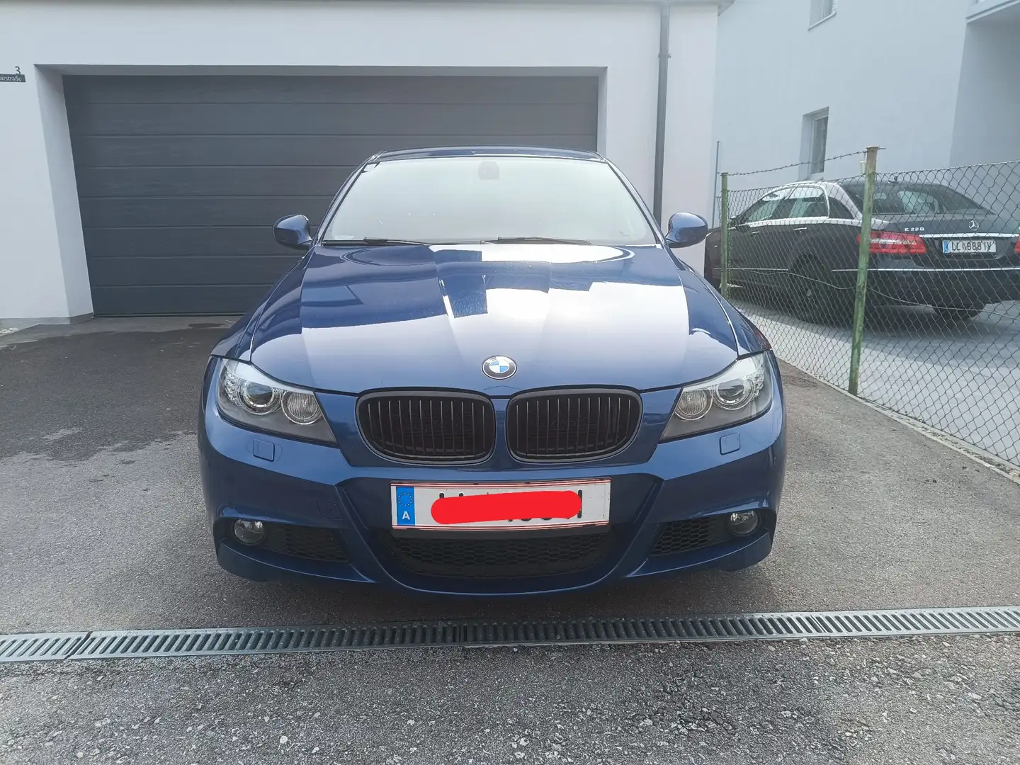 BMW 330 330d Blau - 1