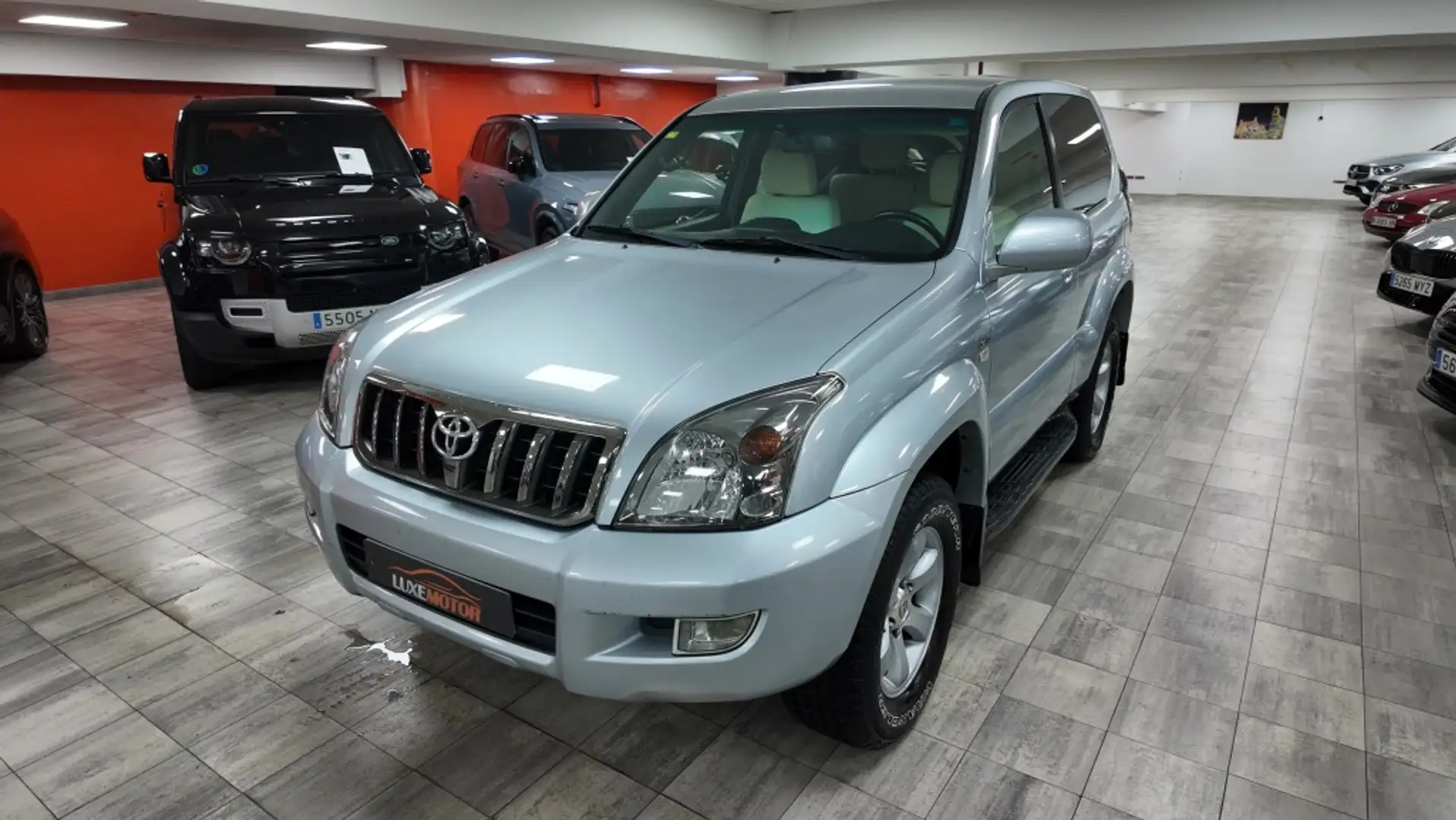 Toyota Land Cruiser D-4D VXL Grey - 1