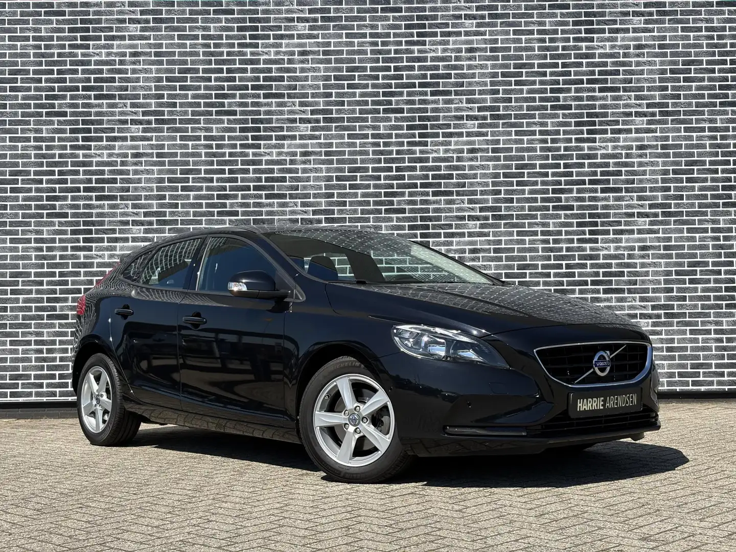 Volvo V40 1.6 T4 Kinetic Black - 2