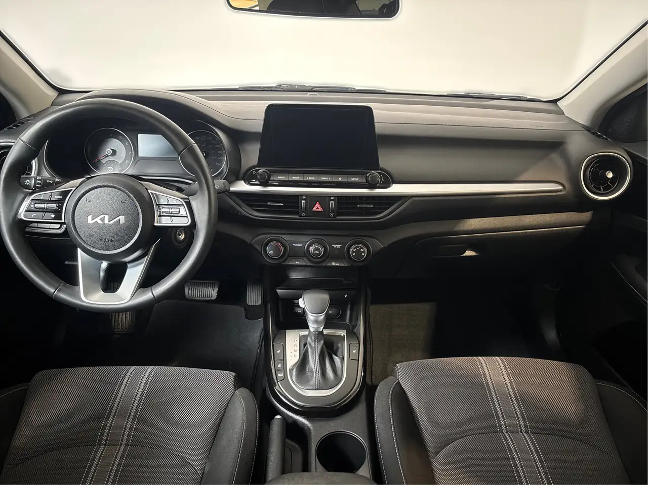 Kia Forte снимка Kia Forte