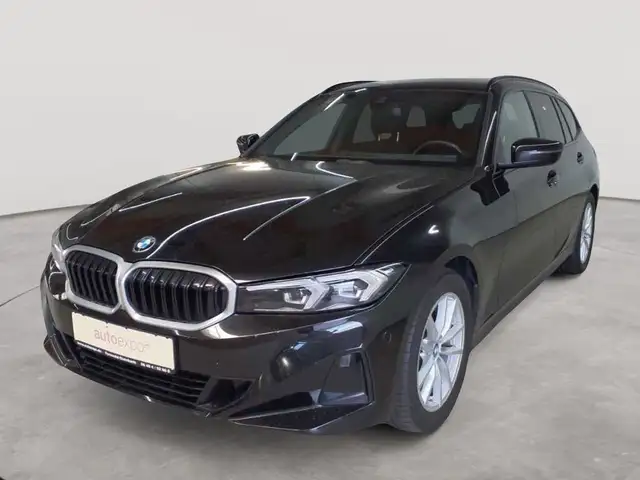 BMW 3 Series view 2