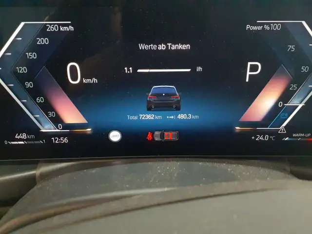BMW 3 Series view 11