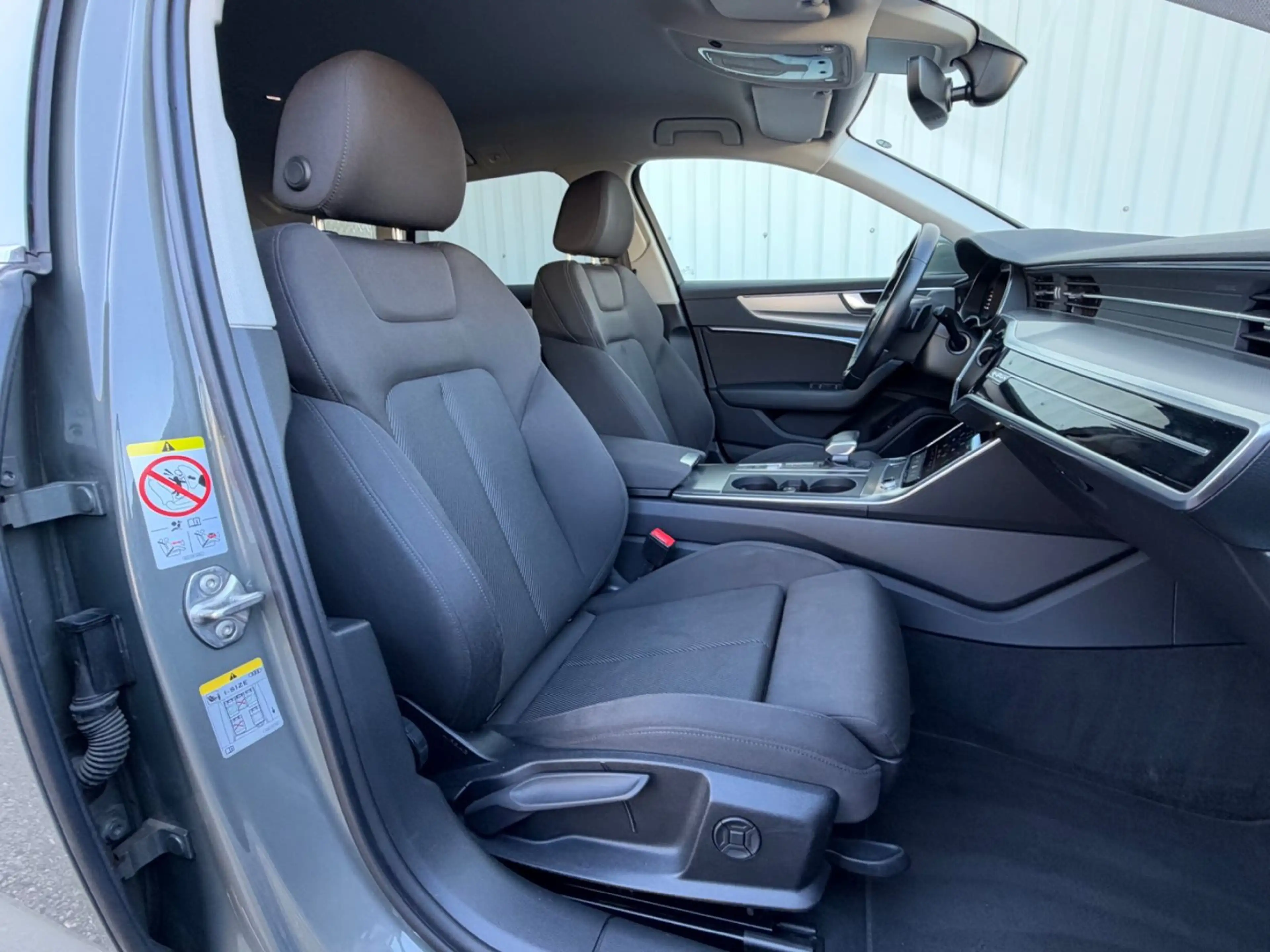 Audi A6 Avant 40 TDI quattro sport AHK — photo 25