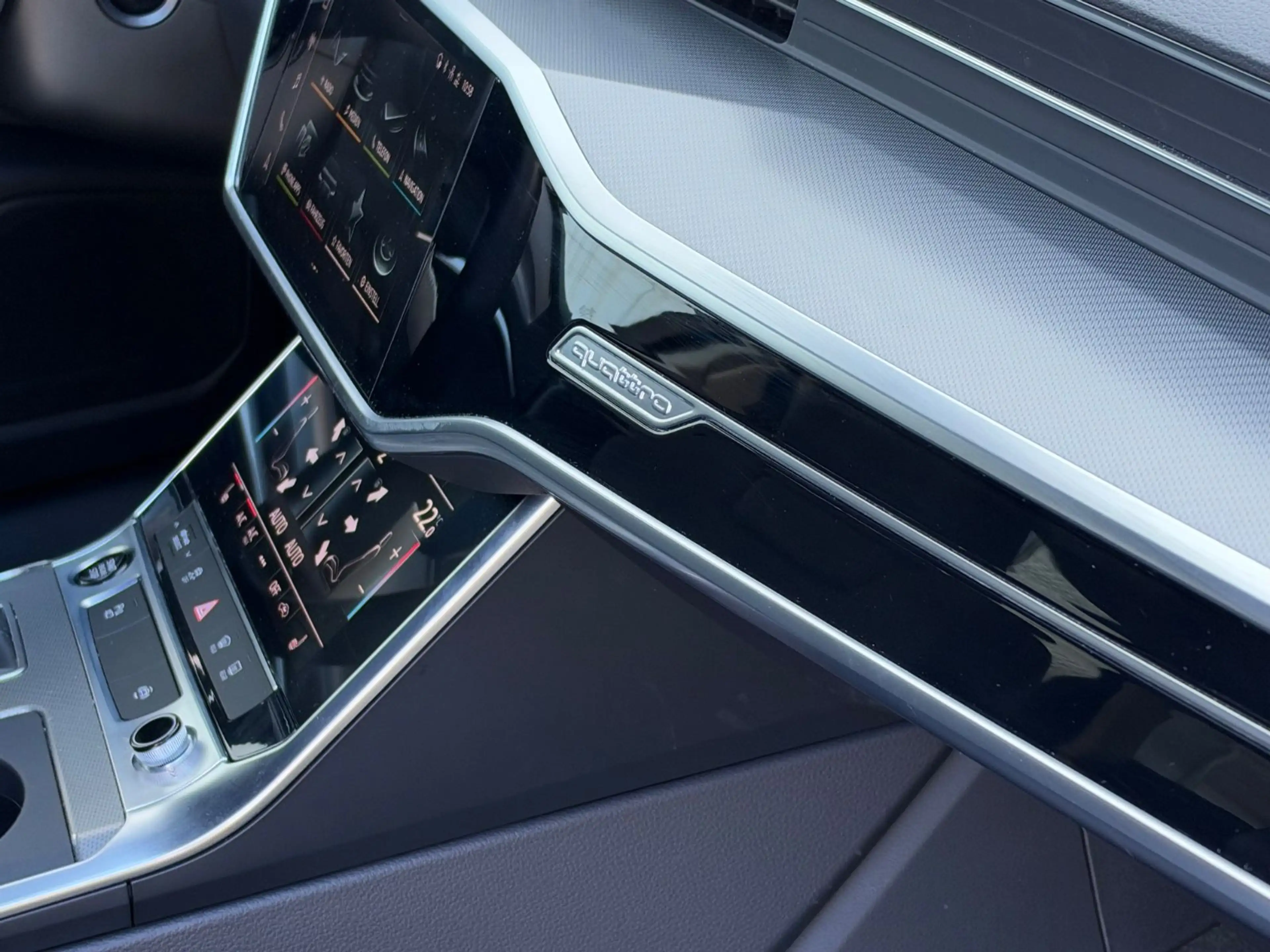 Audi A6 Avant 40 TDI quattro sport AHK — photo 27