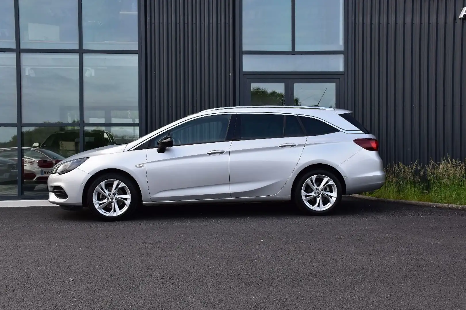 Opel Astra SPORTS TOURER 122 ELEGANCE BVA9 Gris - 2